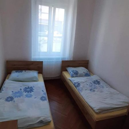 Apartma Gust Koper Apartment ภายนอก รูปภาพ