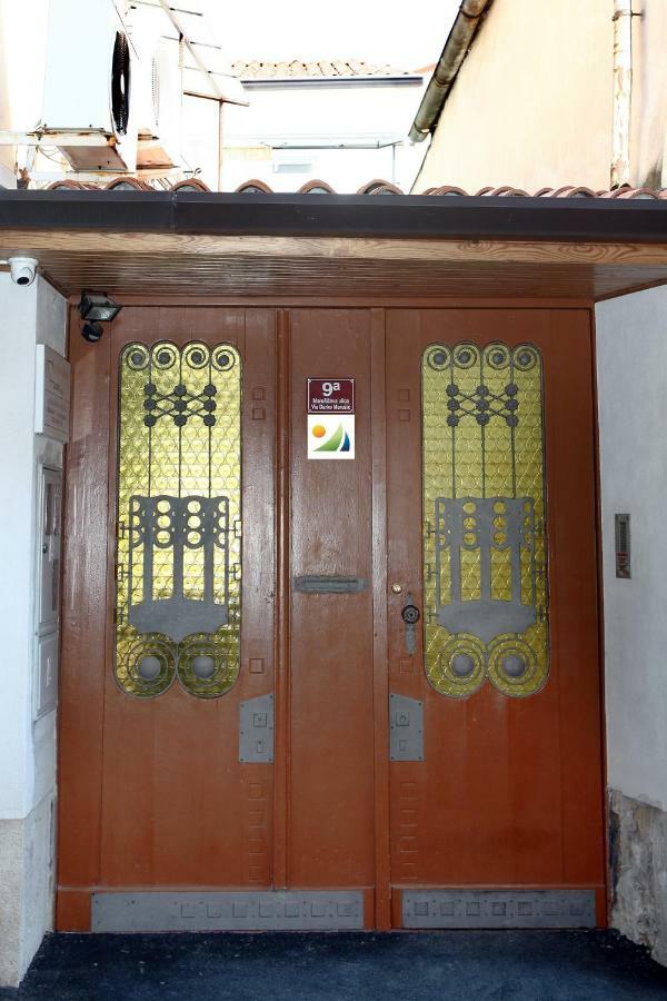 Apartma Gust Koper Apartment ภายนอก รูปภาพ